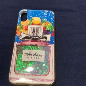 Multicolor perfume bottle with moving glitter